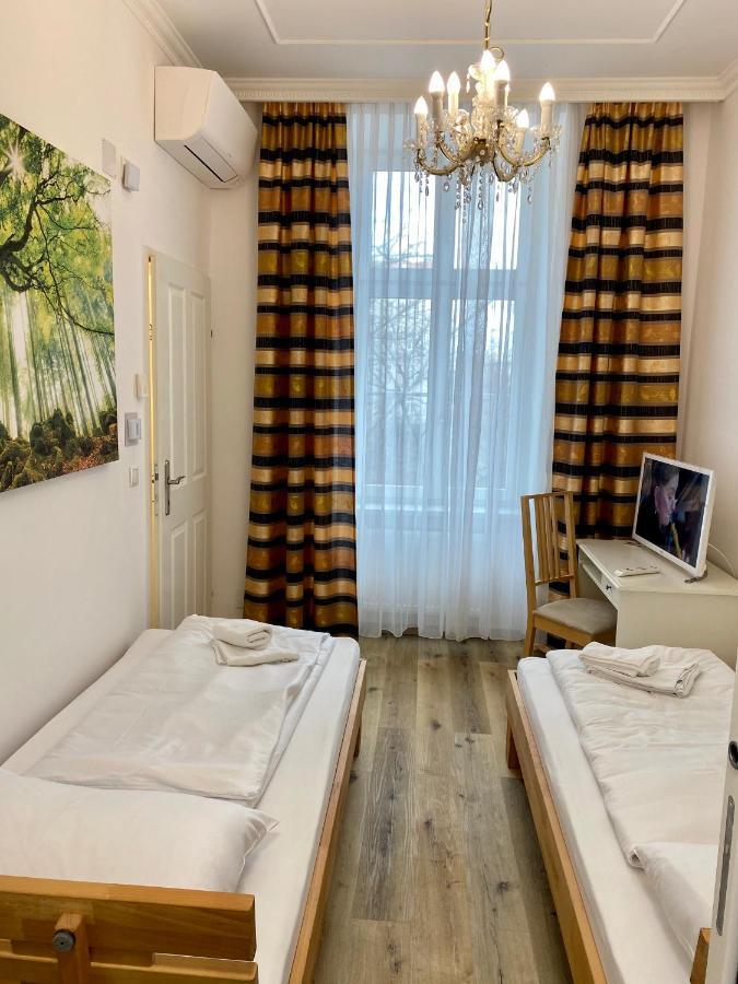 Ajo Central Room - Self-Check-In ウィーン エクステリア 写真